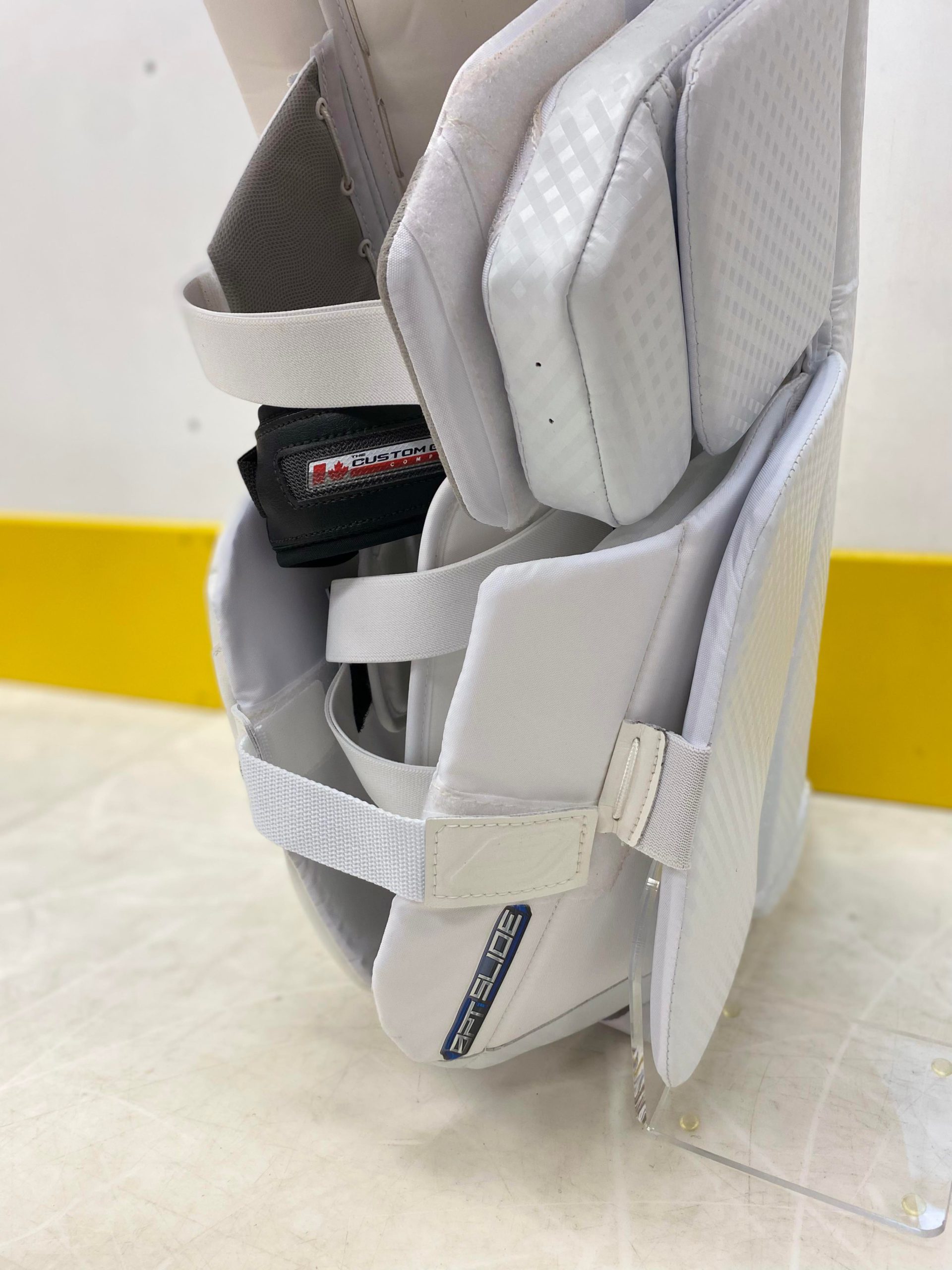 Brian’s Optik 3 SR. Pro Goal Pads – The Goalie Crease